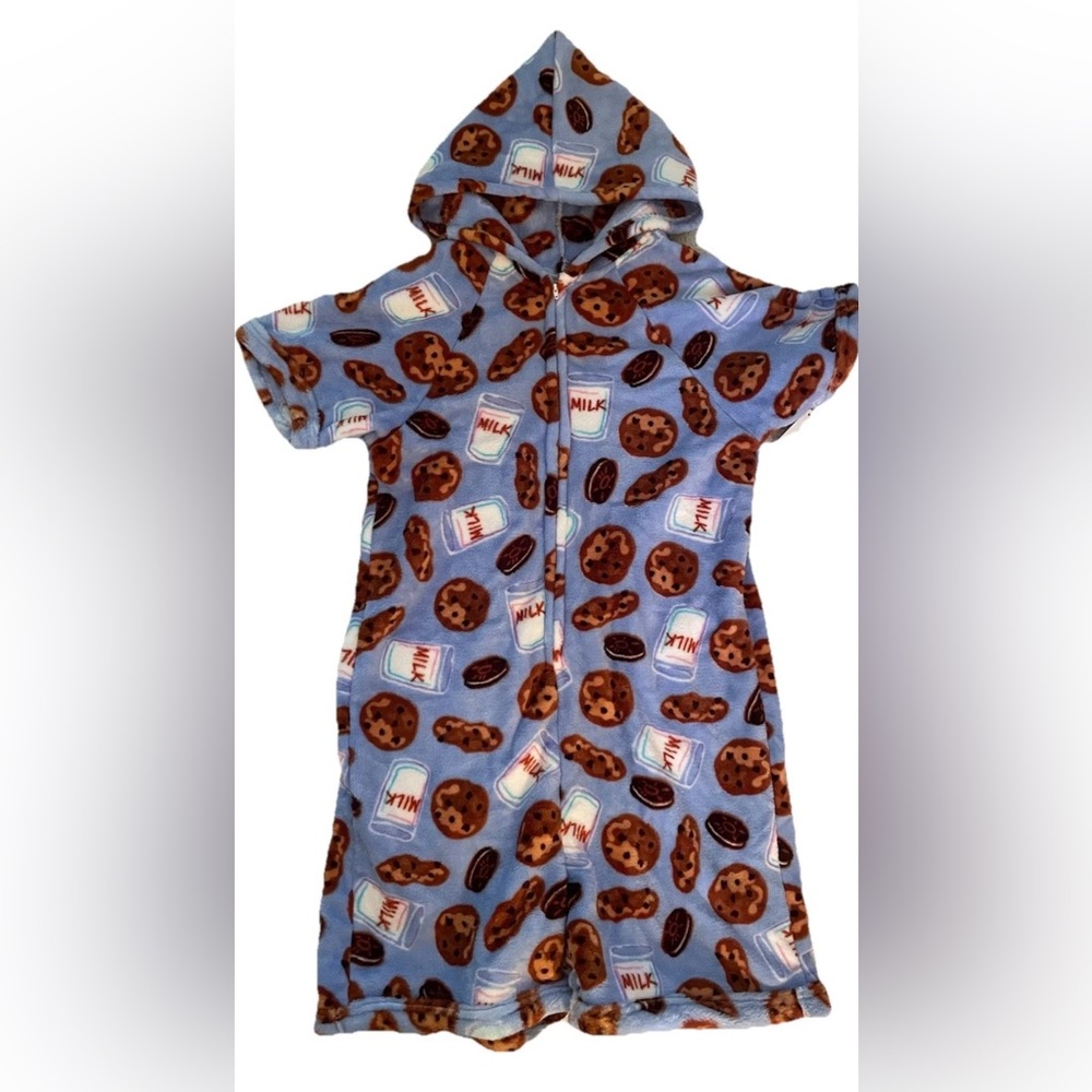 NWT Made With Love And Kisses Blue Cookies And Milk Plush Romper Size S/M